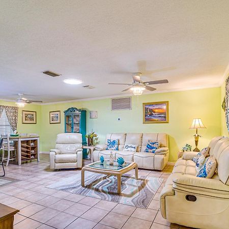Waterfront Hernando Beach Home With Dock And Hot Tub! Eksteriør billede