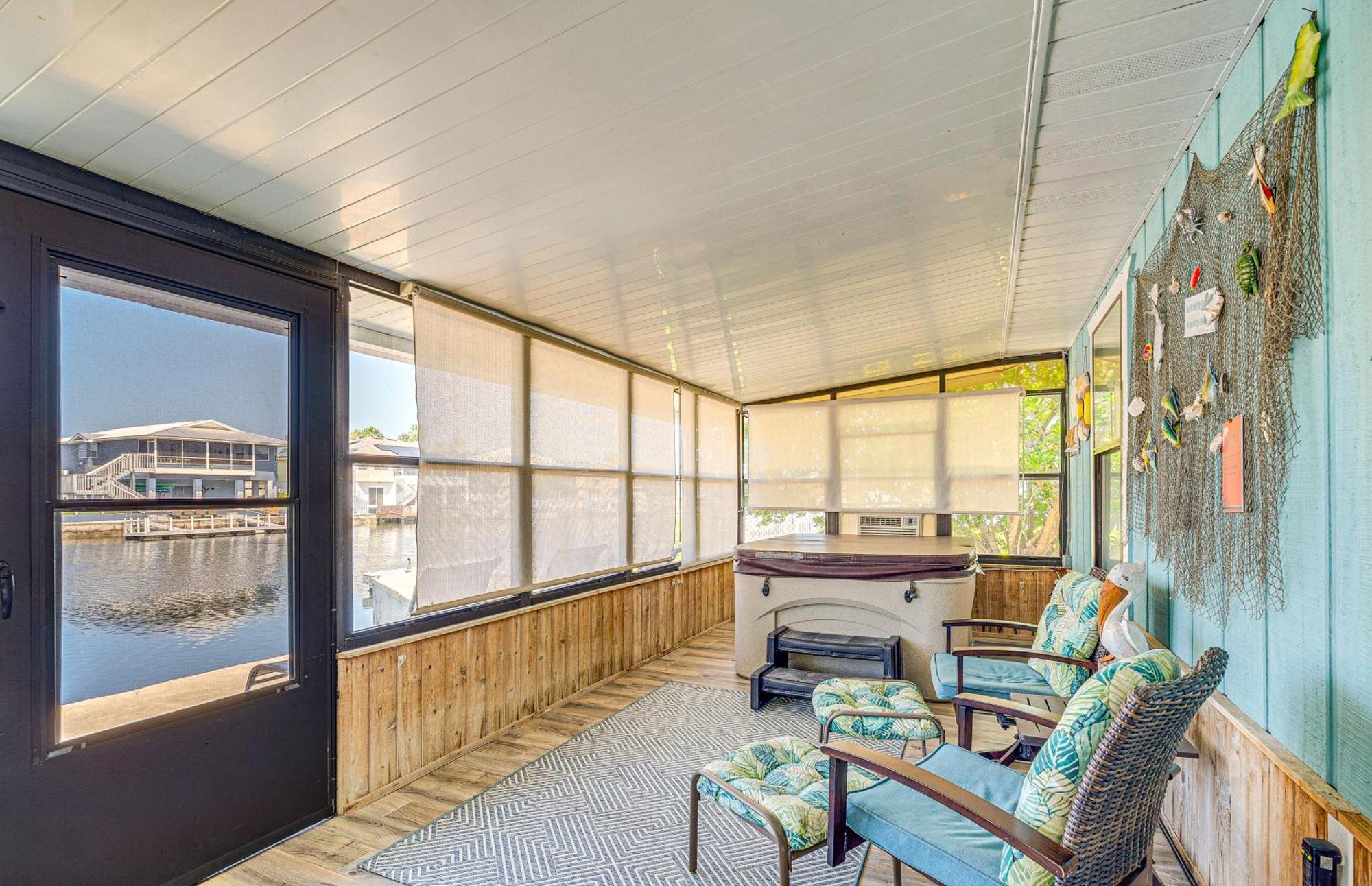 Waterfront Hernando Beach Home With Dock And Hot Tub! Eksteriør billede